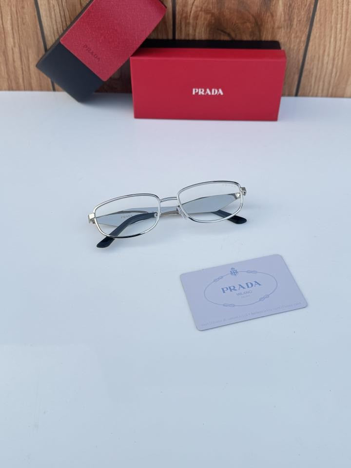 pradaa25072_silverplano