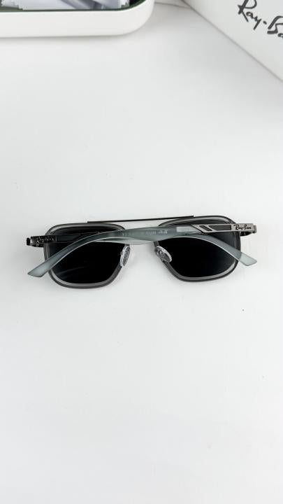RAYBANN GREY BLACK 3621