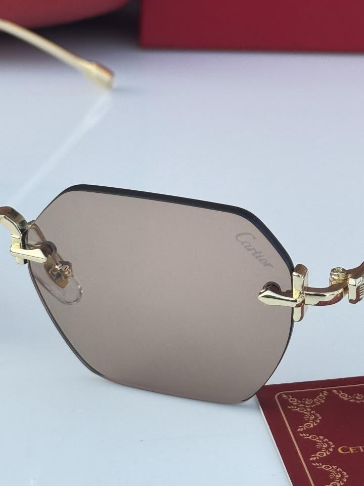 Cartier2503_gold_peach
