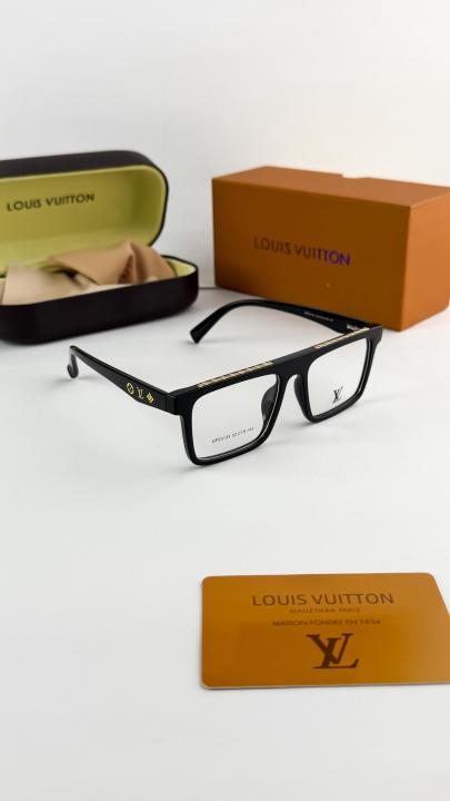 Louiss Vuiiton 23133 Black Plano